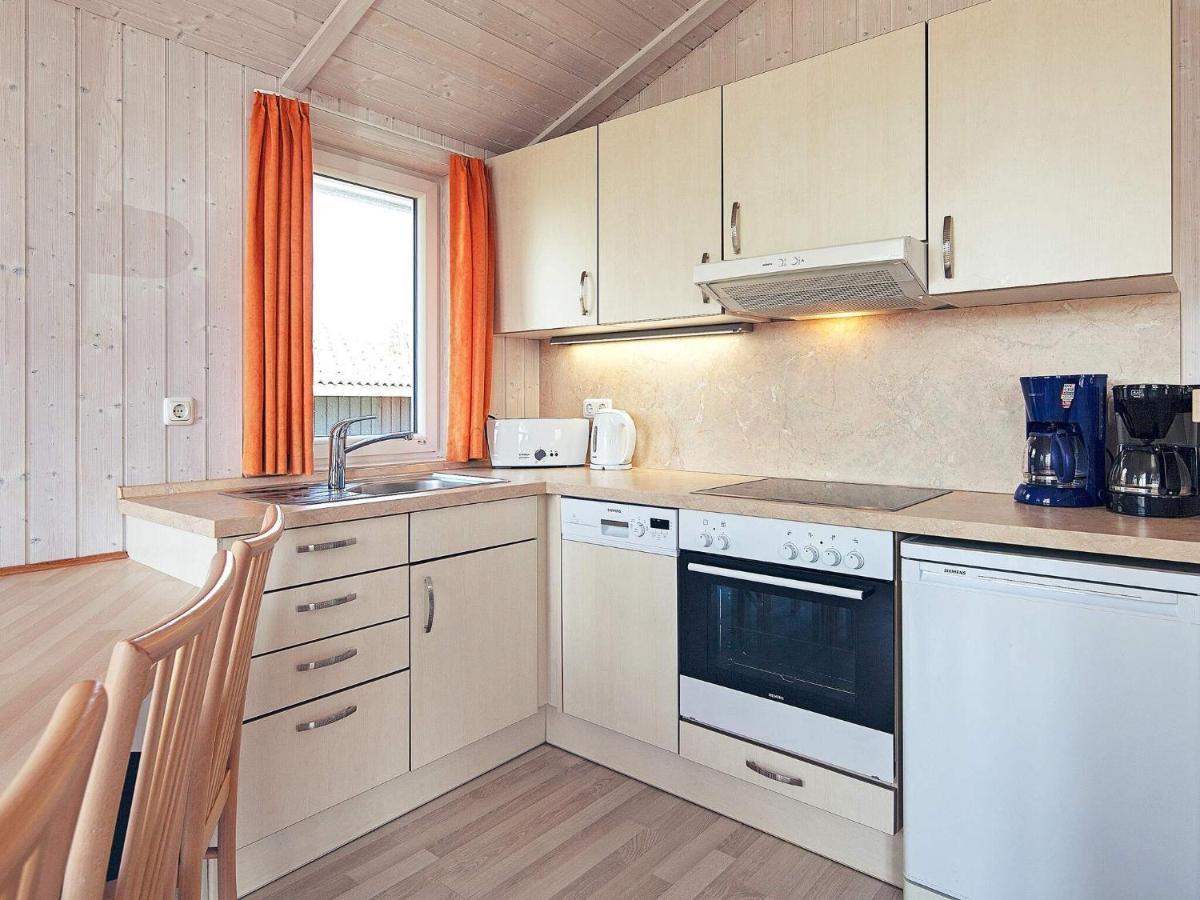 4 Person Holiday Home In Groemitz Exterior photo